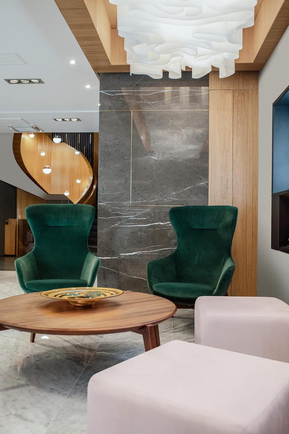Shared lounge/TV area