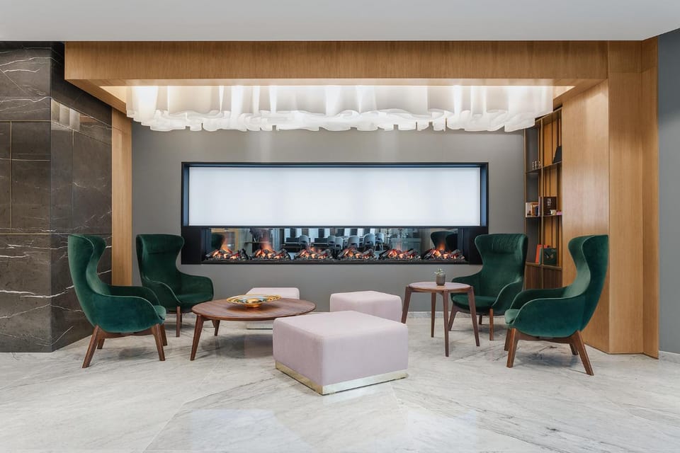 Shared lounge/TV area