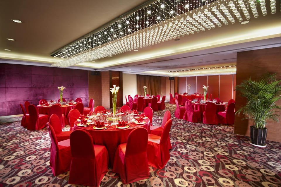 Grand Park Wuxi Hotel in Suzhou