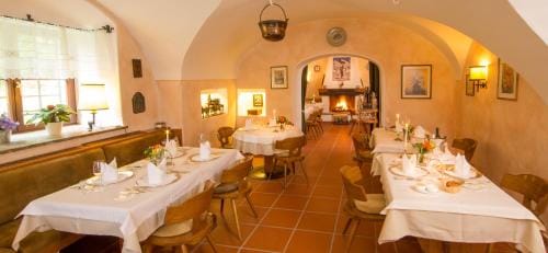 Der Erlhof Restaurant & Landhotel Hotel in Zell am See