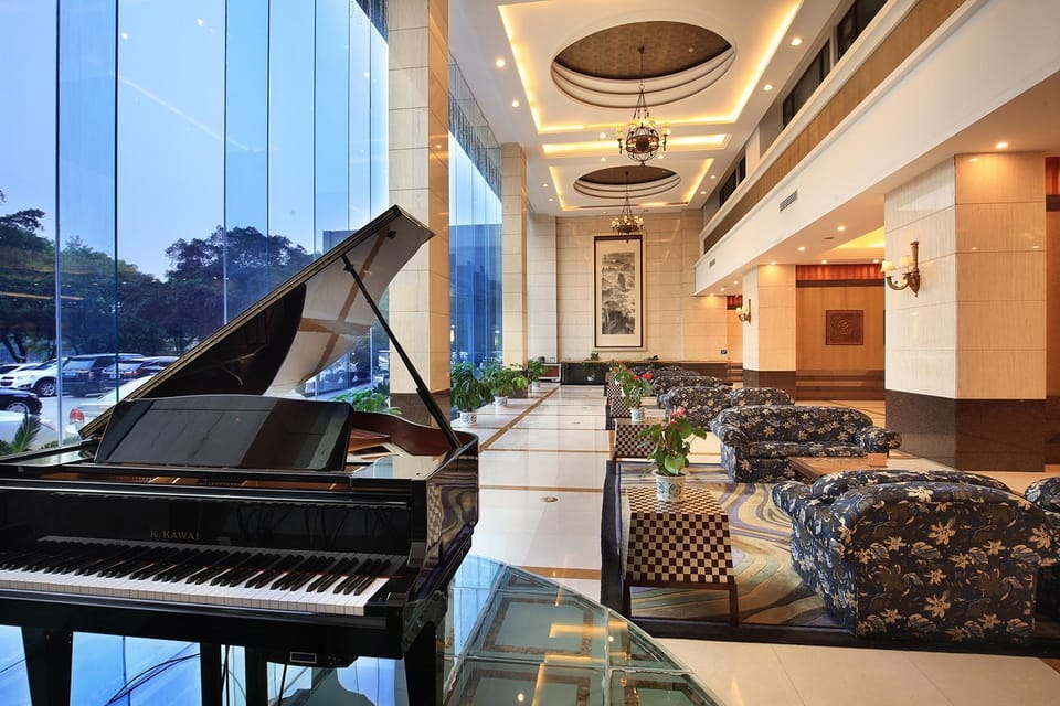 Lijiang Waterfall Hotel Hotel in China