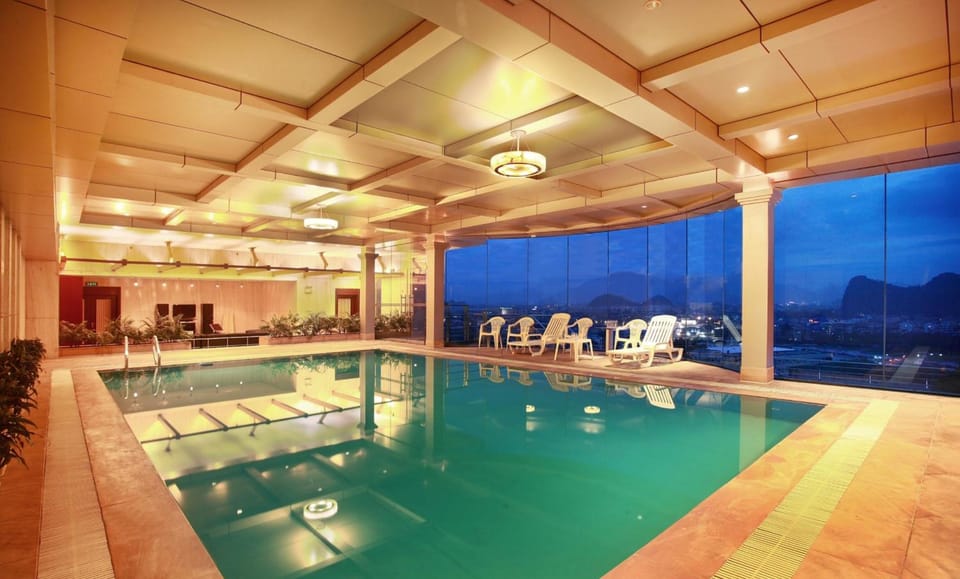 Lijiang Waterfall Hotel Hotel in China