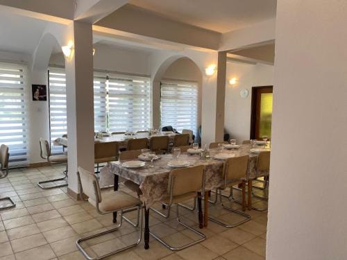 B&B Family OSTOJIC Hotel in Federation of Bosnia and Herzegovina