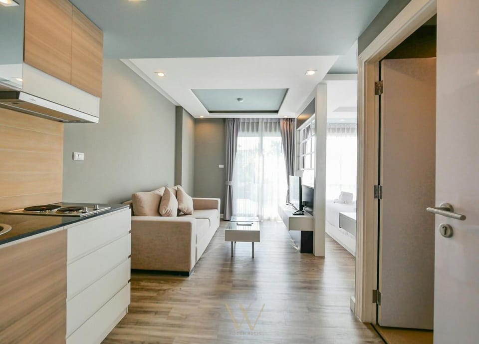 Wisdom Hotel Hotel in Rayong, Mueang Rayong District, Rayong, Thailand