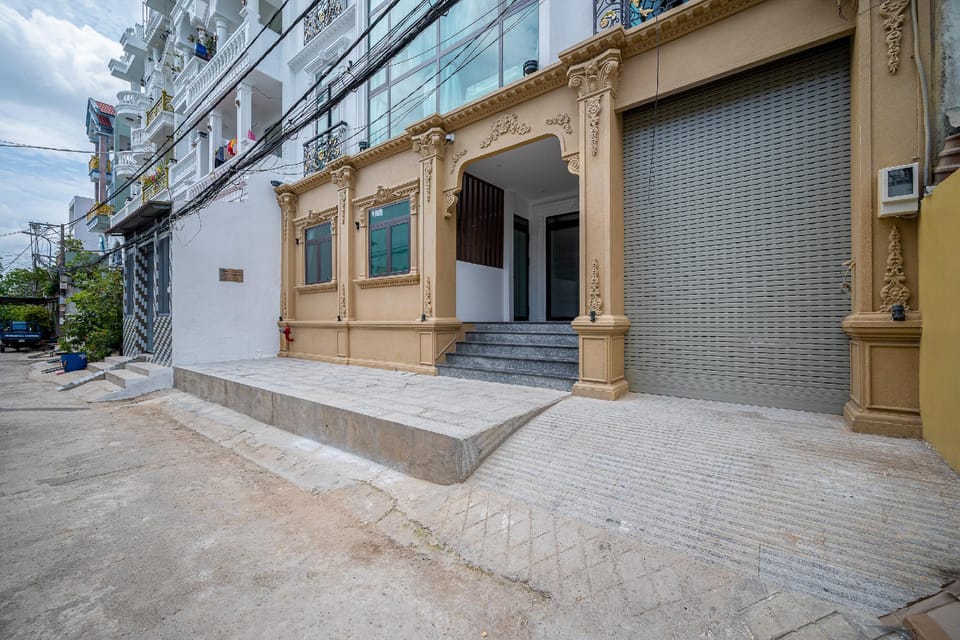 Cozrum Homes - Cozytel Residence Apartment hotel in Ho Chi Minh City