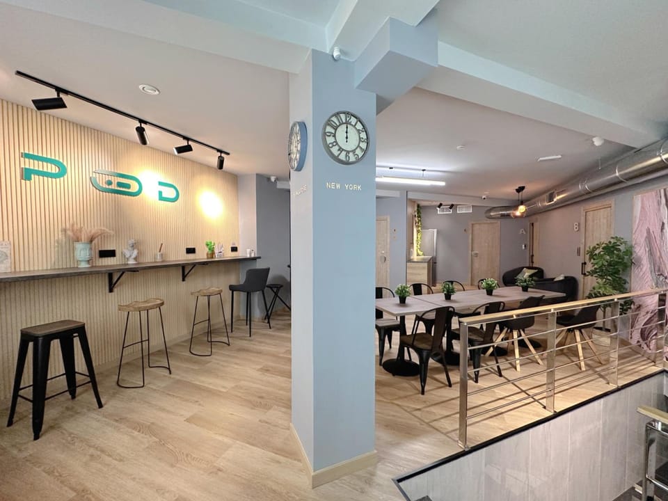 The POD Suite Hostel Blasco Hostel in Valencia