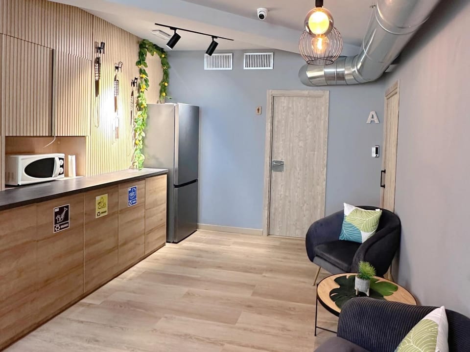 The POD Suite Hostel Blasco Hostel in Valencia