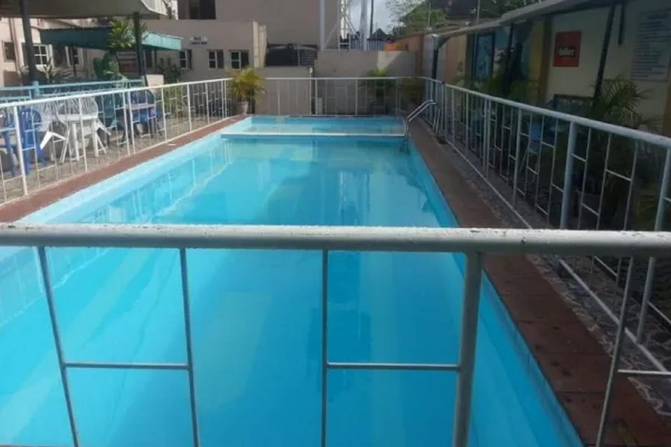 Private pool