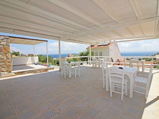 Bozcaada Denizyildizi Otel Hotel in Decentralized Administration of the Aegean