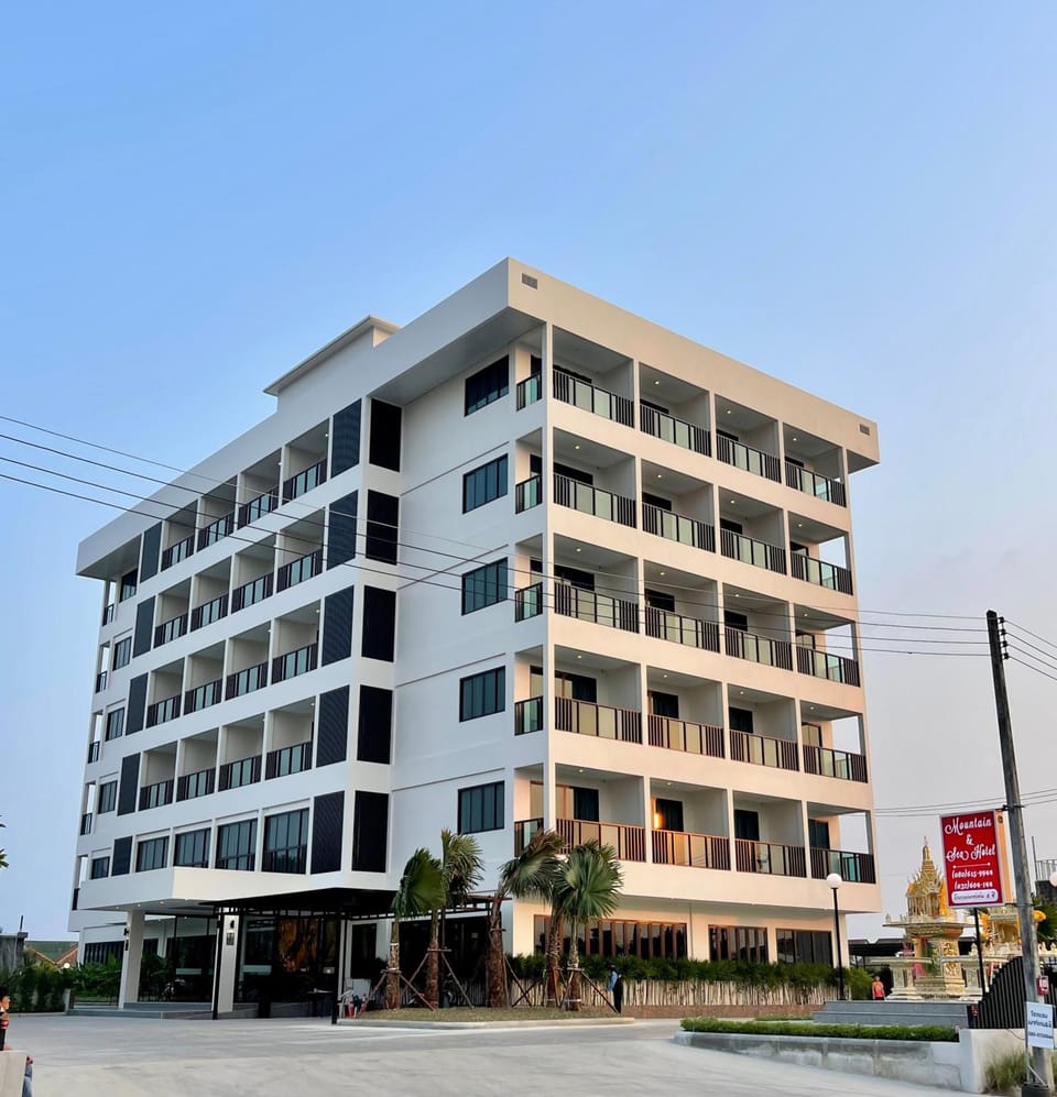 Mountain&Sea Hotel Prachuap Hotel in Prachuap Khiri Khan, Thailand