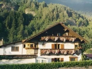 Haus Tirolerland Hotel in Tyrol