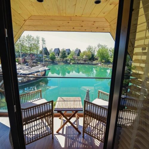 Kompleksi Turistik DEA Hotel in Montenegro