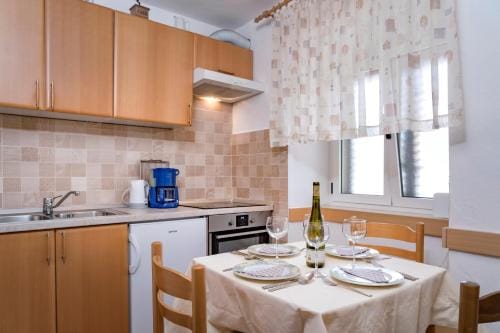 Guesthouse Wish Hotel in Stari Grad