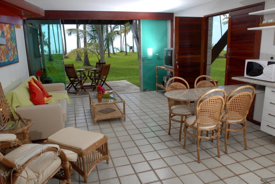 Pontal dos Carneiros Beach Bungalows Hotel in State of Pernambuco, Brazil