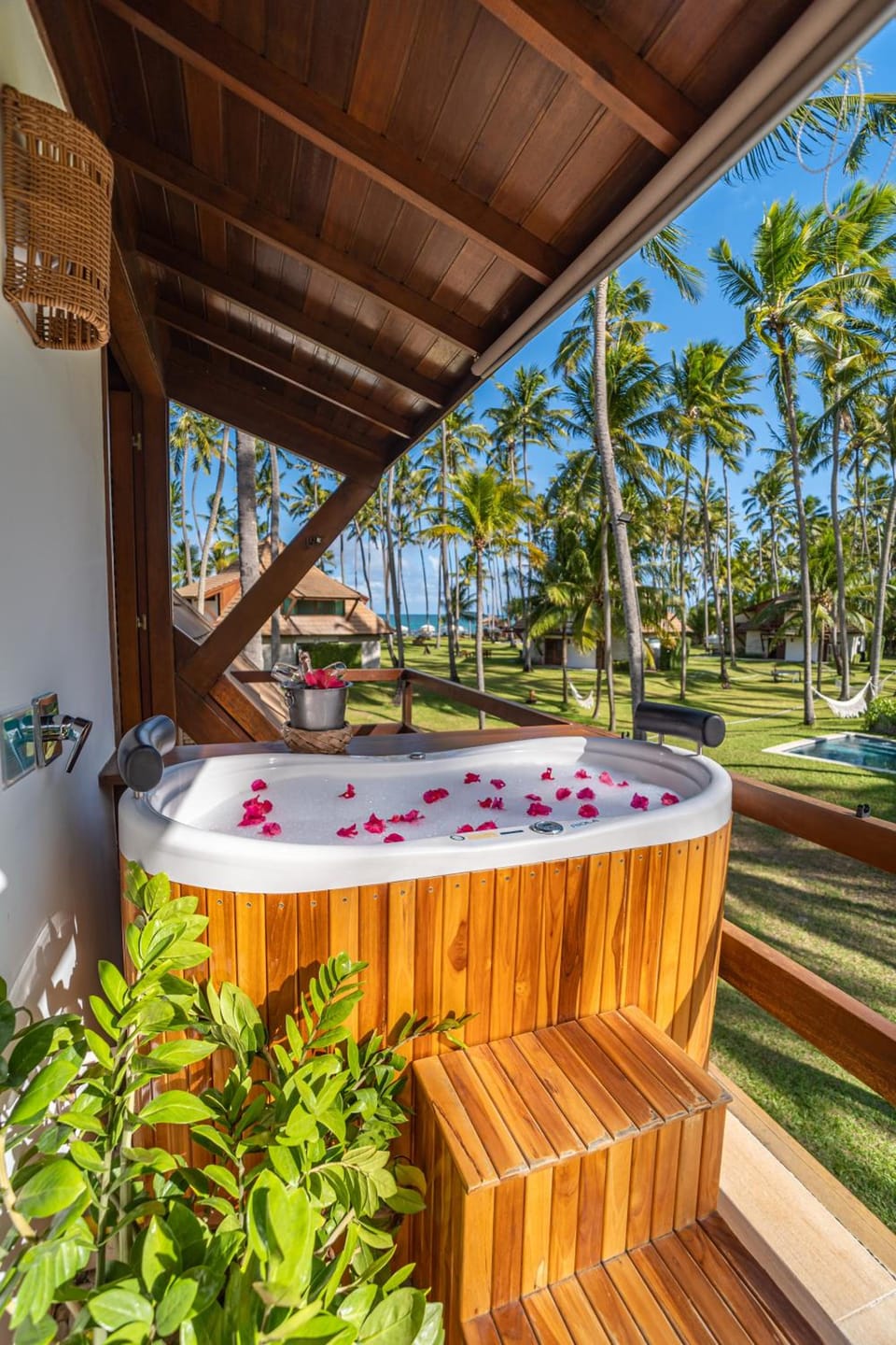 Pontal dos Carneiros Beach Bungalows Hotel in State of Pernambuco, Brazil