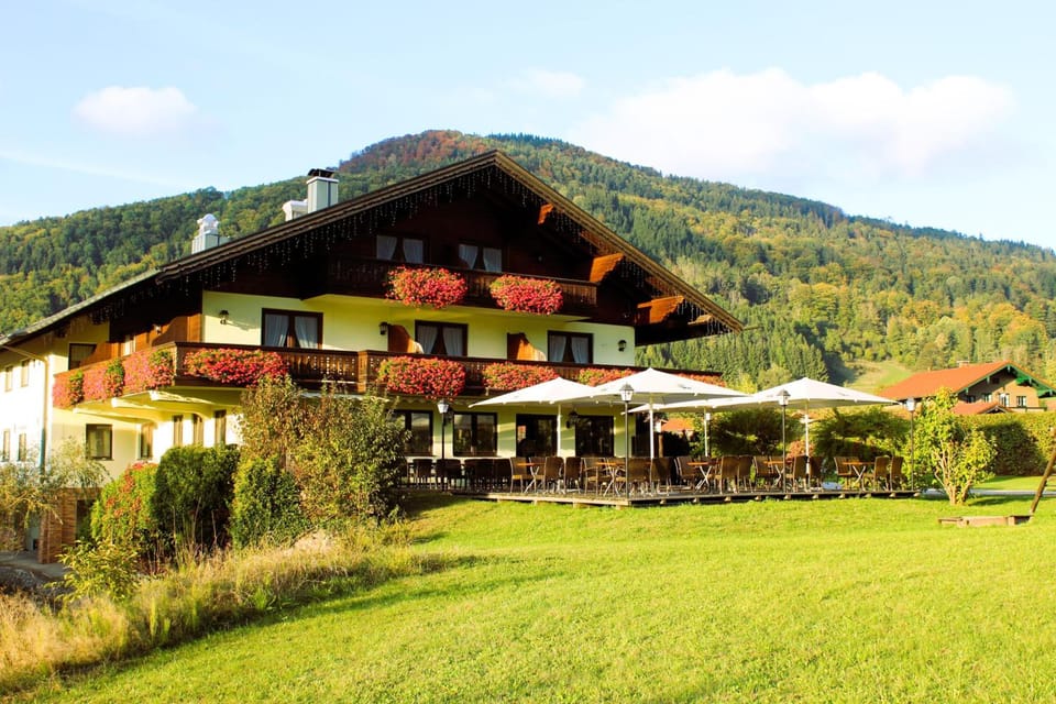 DEVA Hotel-Restaurant Fischerwirt inklusive Chiemgau Card Hotel in Ruhpolding