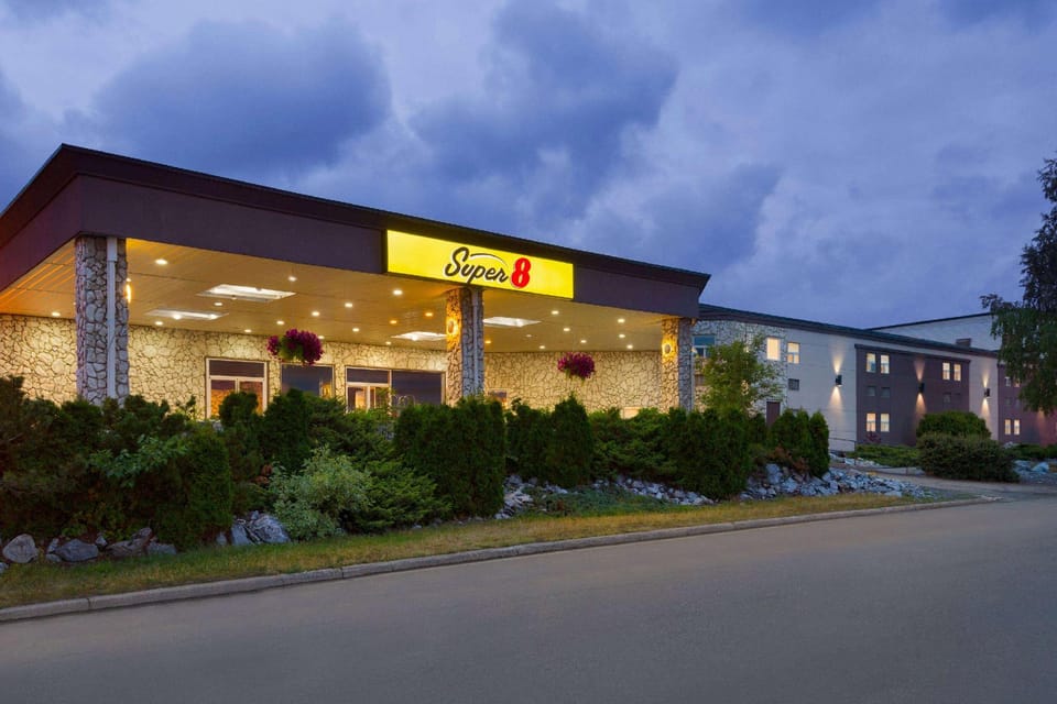 Super 8 By Wyndham Prince George Hotel in Prince George