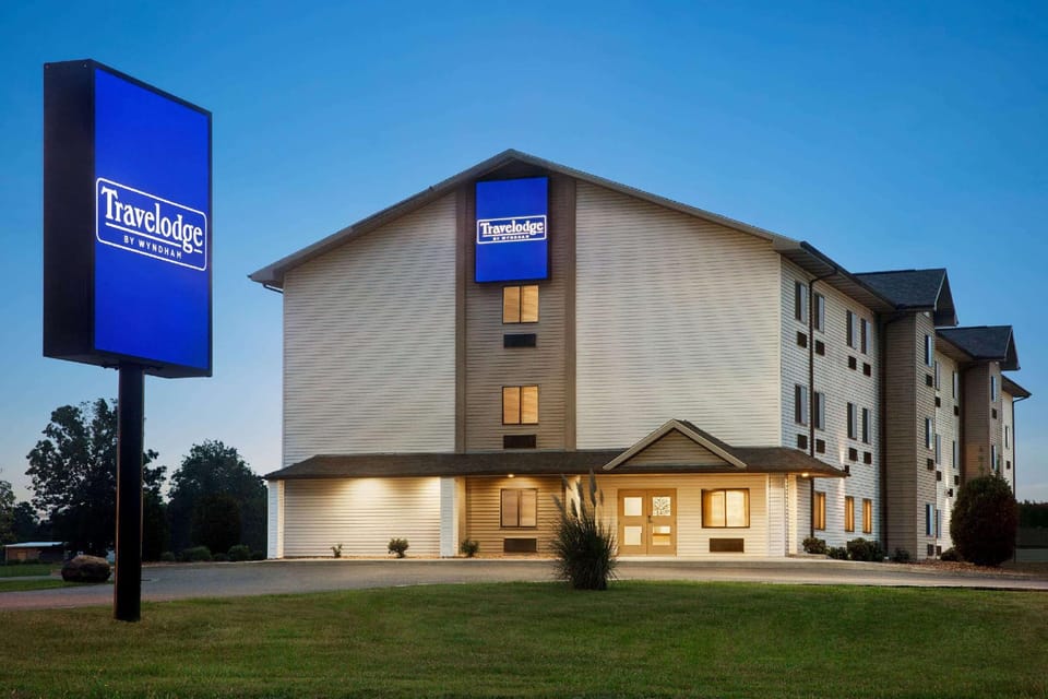 Travelodge by Wyndham Livonia Hotel in Mississippi