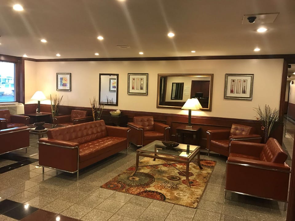 Albert Lea Inn and Suites Hotel in Albert Lea