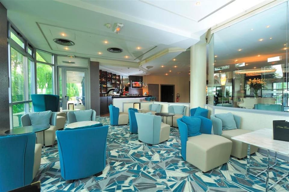 Bar/lounge