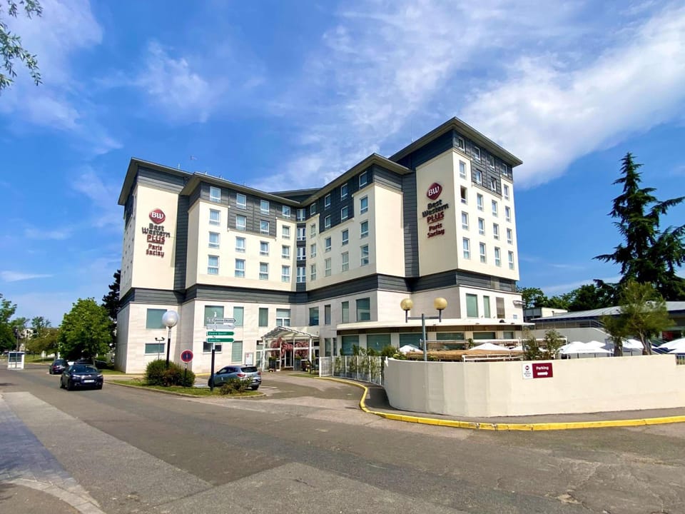 Best Western Plus Paris Saclay Hotel in Île-de-France