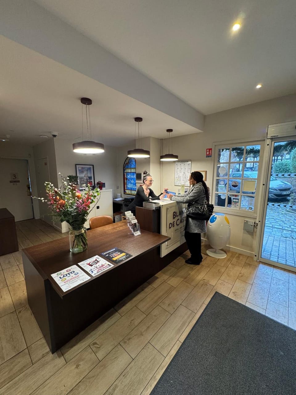 Best Western Blanche De Castille Dourdan Hotel in Île-de-France