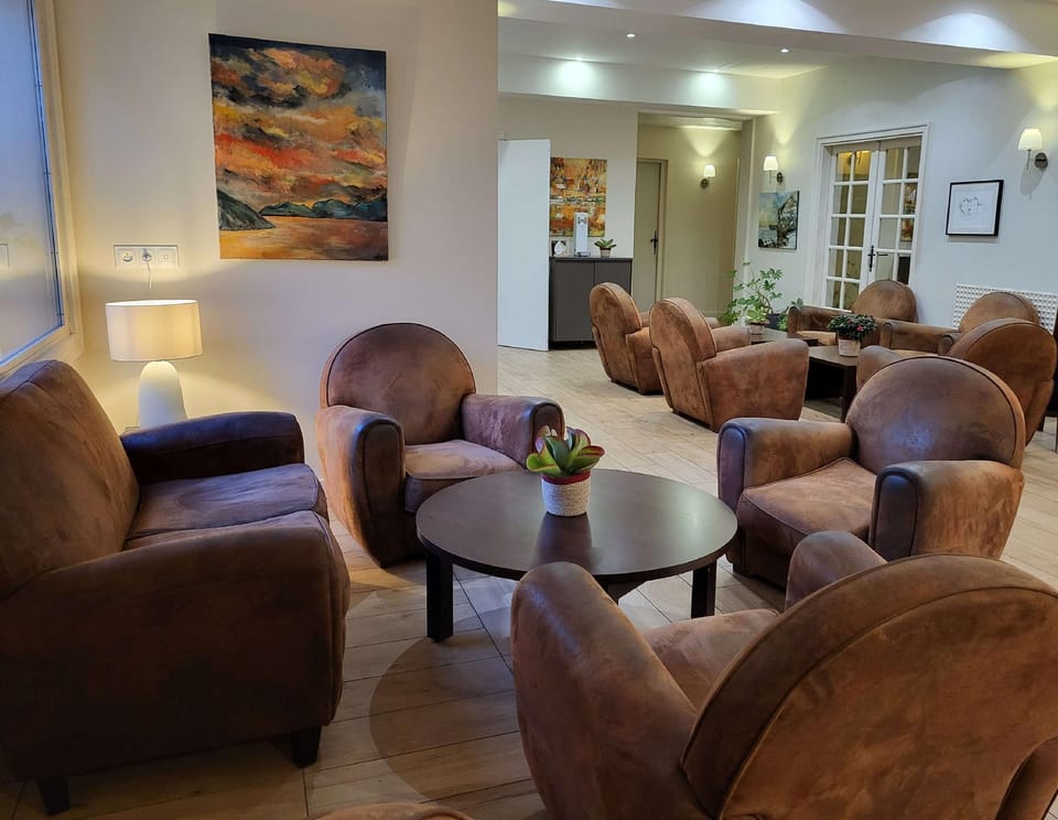 Best Western Blanche De Castille Dourdan Hotel in Île-de-France
