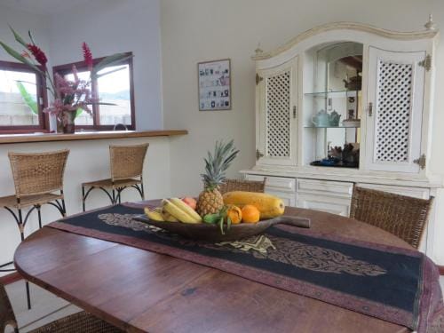 Casa Bon Voyage - Guesthouse Hotel in Paraty