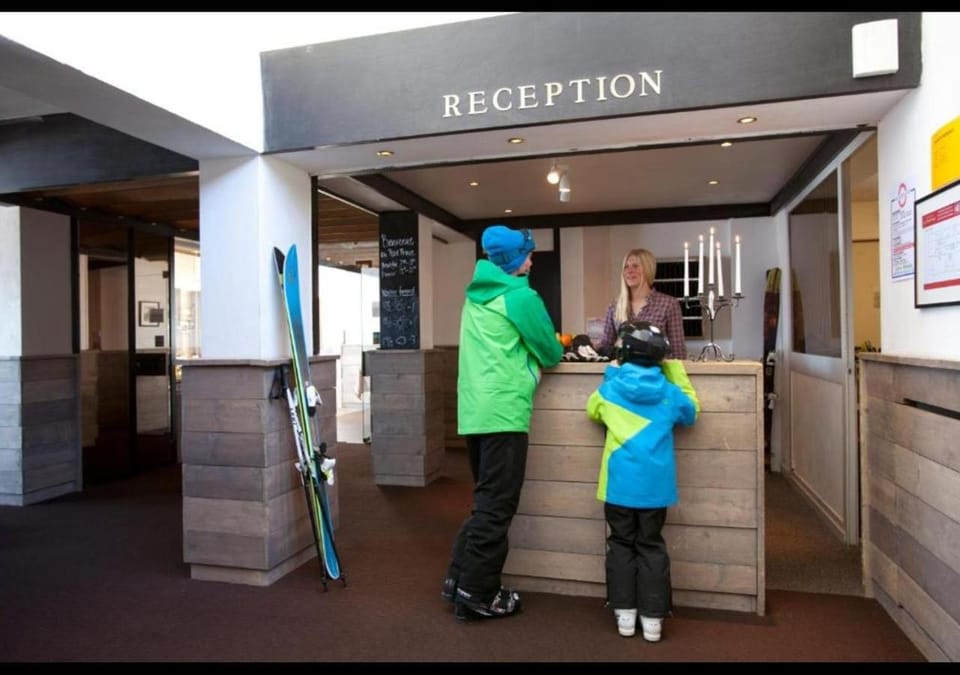 Langley Hotel Le Petit Prince Hotel in Huez