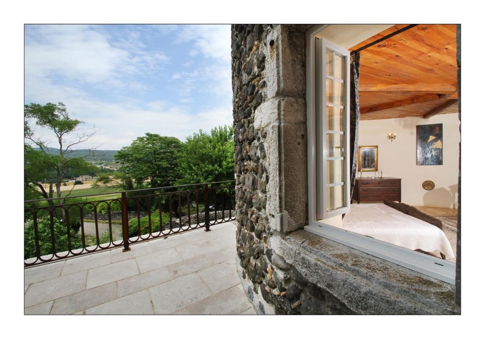 Chateau de Mauras Hotel in Provence-Alpes-Côte d'Azur