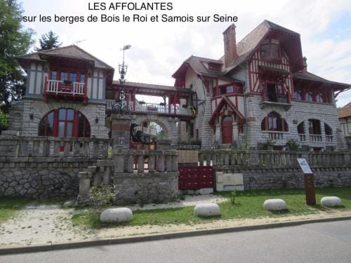 LE CERISIER Hotel in Île-de-France