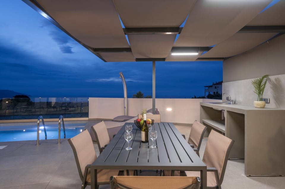 Four Horizons Luxury Villas Hotel in Crete