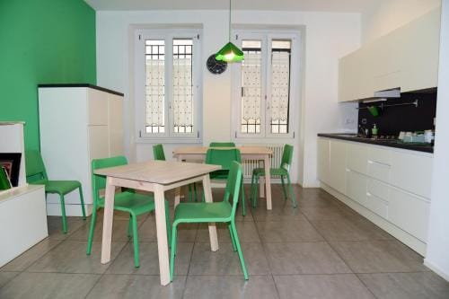 Gialu: il tuo alloggio dentro le mura Hotel in Bologna