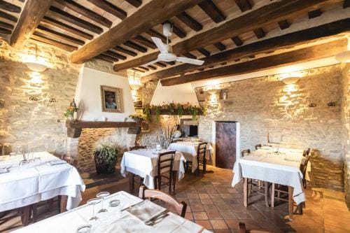 La Locanda dell'Ambra Hotel in Marche