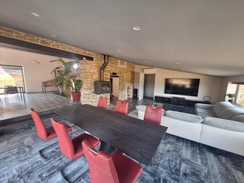 Chez Vero chambres d'hotes & Maison en pierre contemporaine Hotel in Provence-Alpes-Côte d'Azur