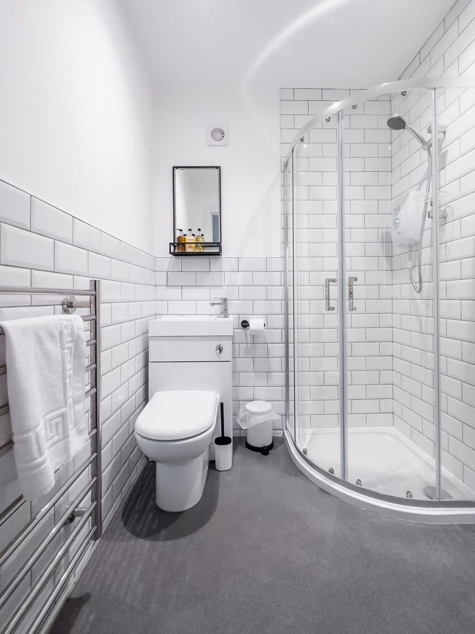 Goodstay Lodges by Urban Space Lodge in Barry