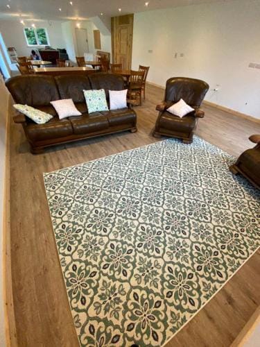 luxury pod with hot tub Lodge in Crucorney