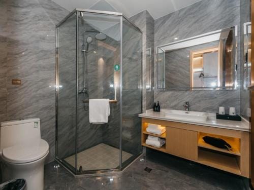 GreenTree Inn Jiangsu Yancheng Dongtai Overseas Hotel in Jiangsu