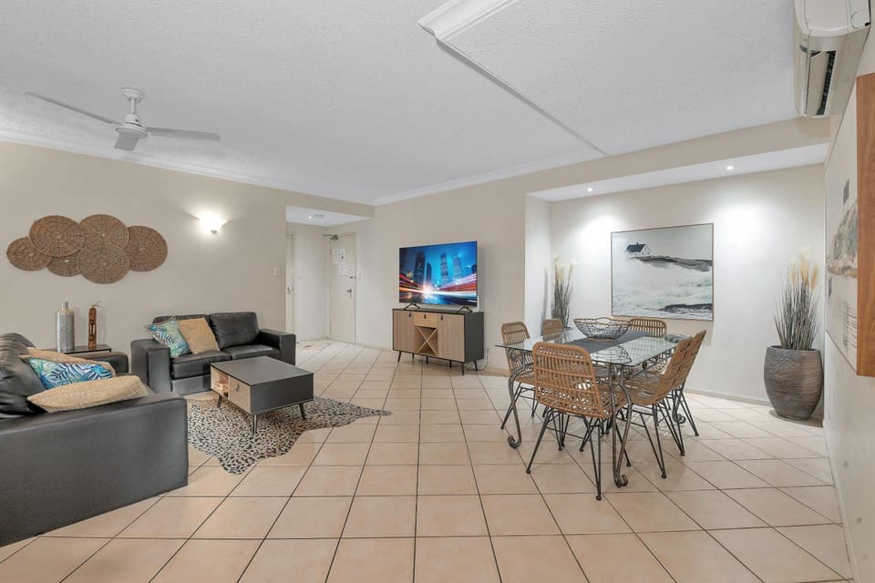 The Lakes Cairns Resort & Spa Apartment hotel in Edge Hill