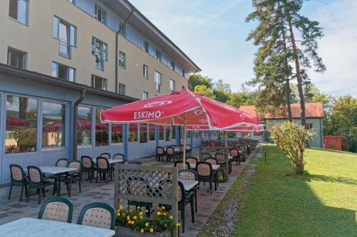 Jugend- und Familiengastehaus Cap Worth Hostel in Velden am Wörthersee