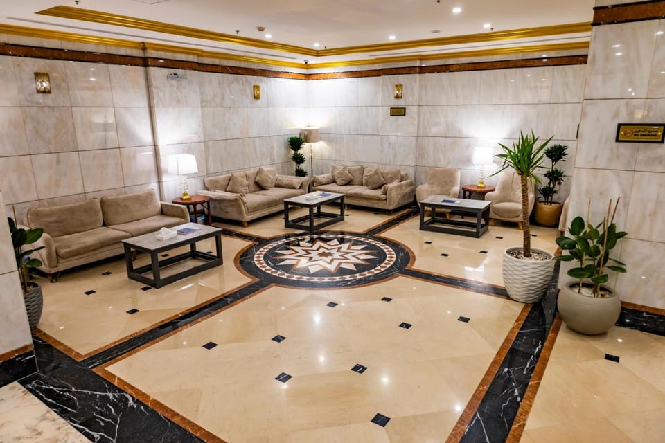 Al Mukhtara Almasi Hotel - شركة المختارة الماسي للخدمات الفندقيه شخص واحد Hotel in Medina