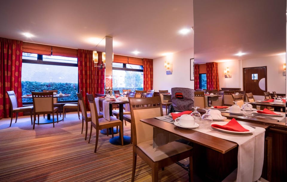 Best Western Plus Hostellerie Du Vallon Hotel in Deauville
