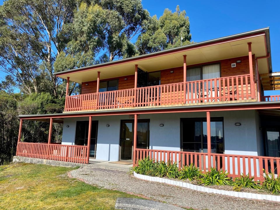 Gordon Gateway Motel in Strahan