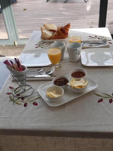 LA TOULOTTE chez Claire et Christian Hotel in Île-de-France