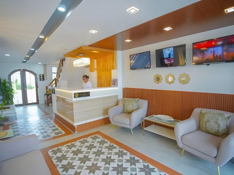 Ragazzi Resort Hotel Hotel in Naga