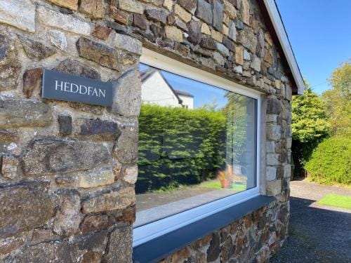Heddfan - Peaceful & Cozy En-suite Room 5 mins from Stunning Llanbedrog Beach Hotel in Wales