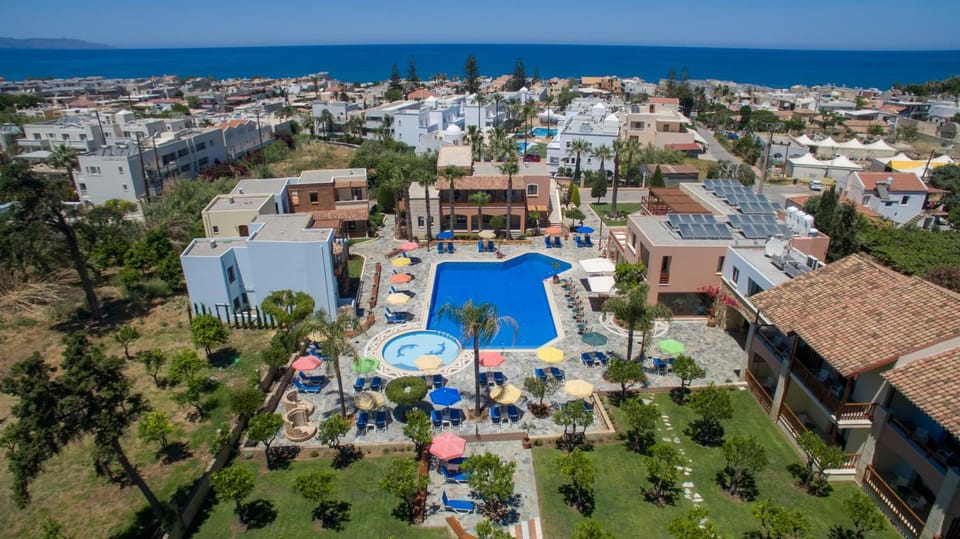 Omega Platanias Apartment hotel in Platanias