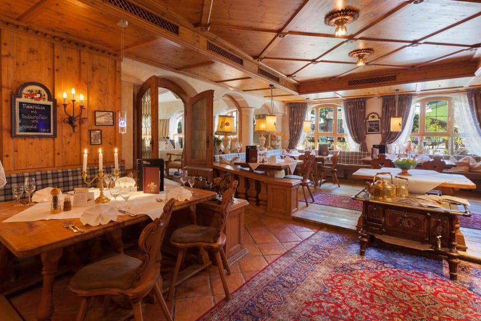 Das Traditionshotel Schwarzer Adler Hotel in Tyrol