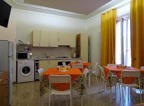 Affittacamere SS. Smile Hotel in Porto Recanati
