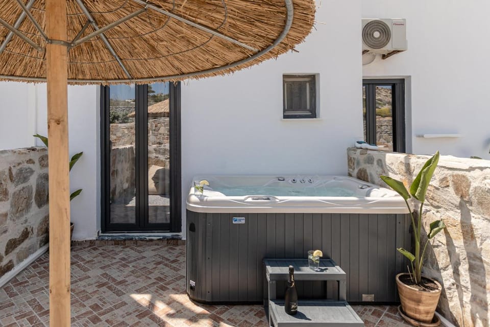 Delight Apartments suites Hotel in Naxos, Naxos and Lesser Cyclades, Greece